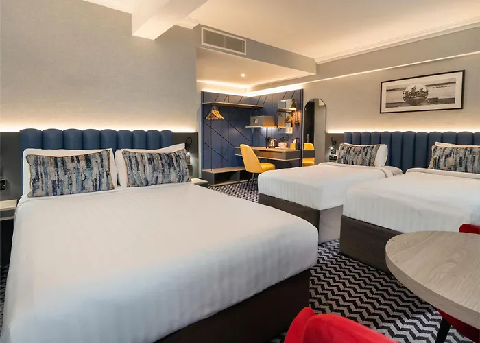 Standard Quadruple Room